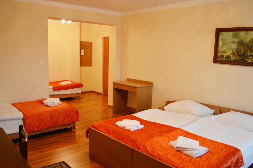 Hotel Monika Krakow Exterior photo
